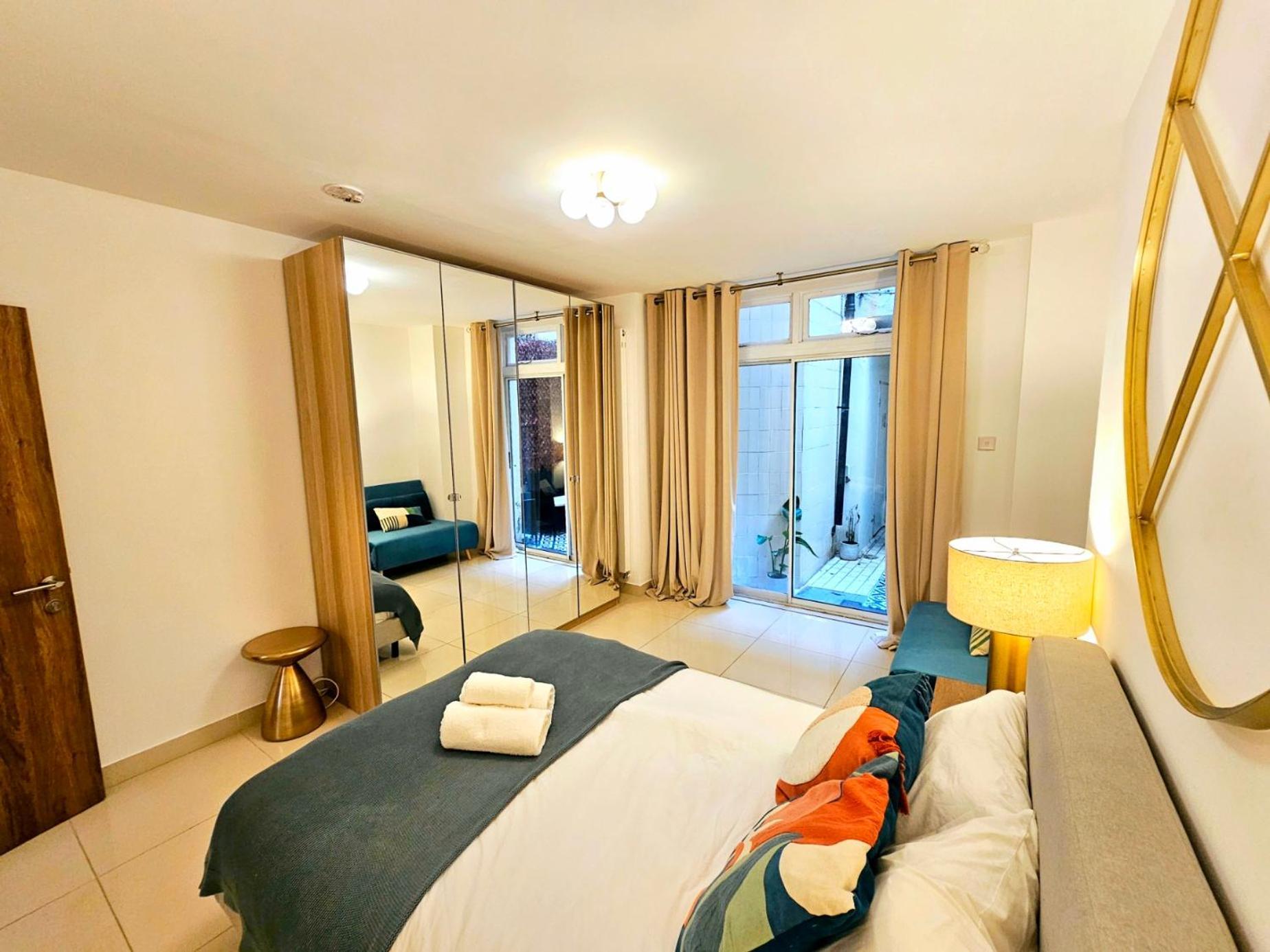 Modern Hyde Park Home With Private Entrance & Private Back Patio Near Bayswater & Paddington Stations Londra Esterno foto
